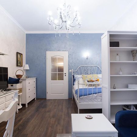 Top Center Designer Studio 1 Minute To Ndk&Vitosha By Flat Mаnager Sofia Exterior foto